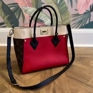 Louis Vuitton On My Side - AUTHENTIC!